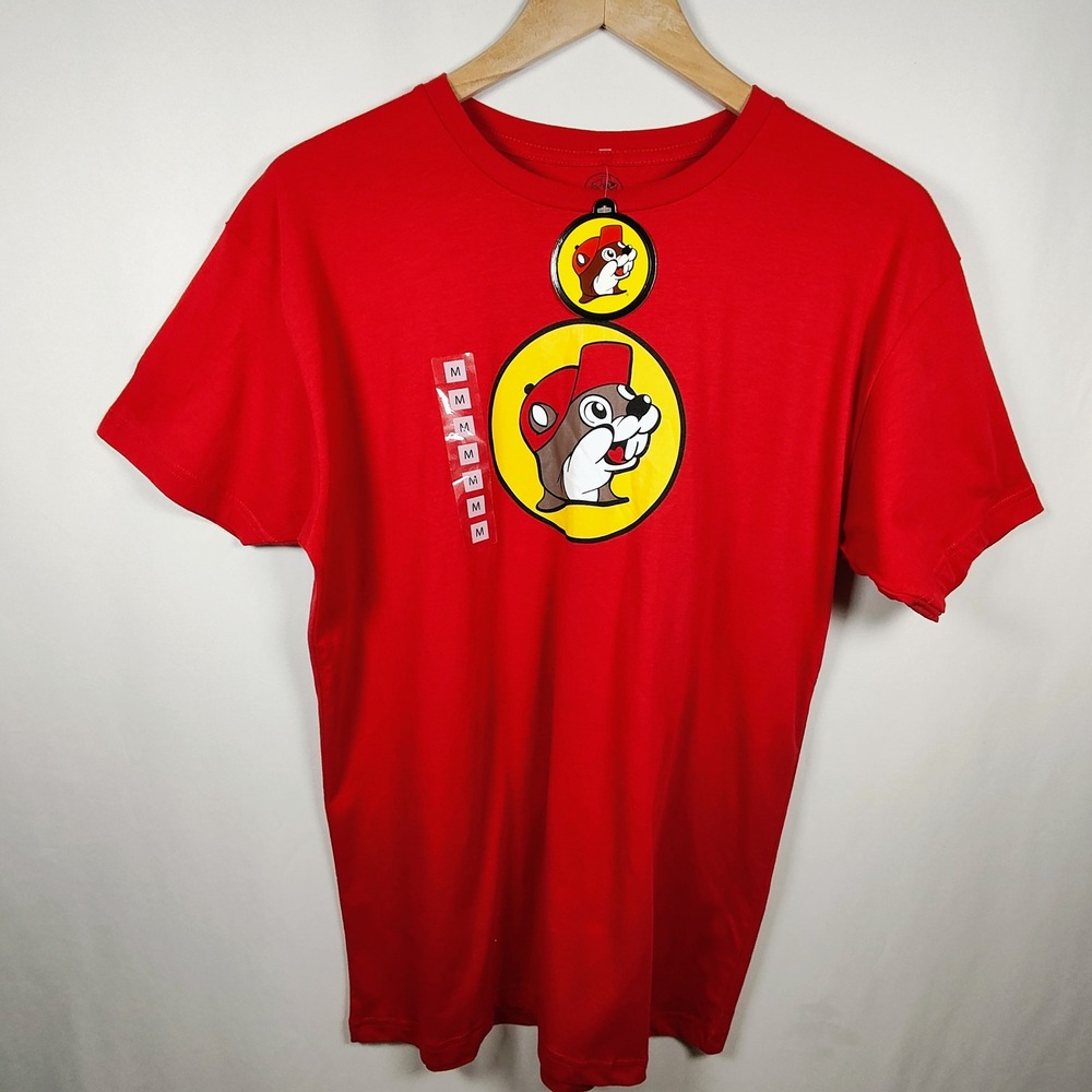 Buc-ees Red Graphic Logo Tee Shirt Mens Medium New With Tags Short Sleeve Cotton